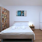 Apartments Lada